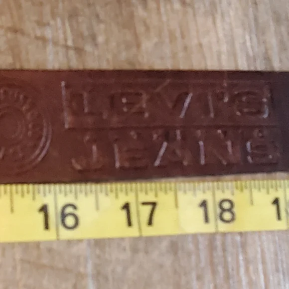 Levi's Vintage Brown Leather Belt with Brass Buckle Medium/27-31⚜️🤎⚜️ - Picture 7 of 8